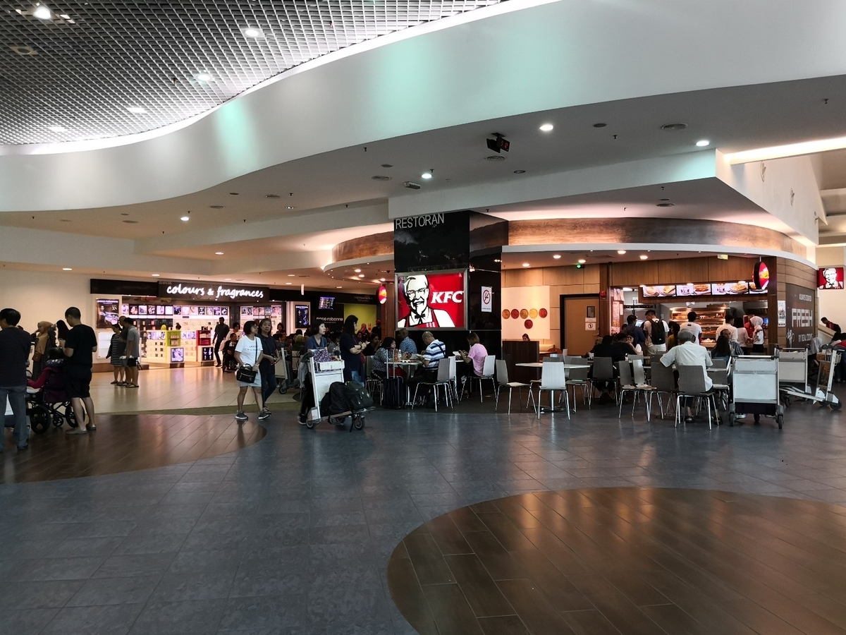 ペナン国際空港　ランドサイド　飲食店