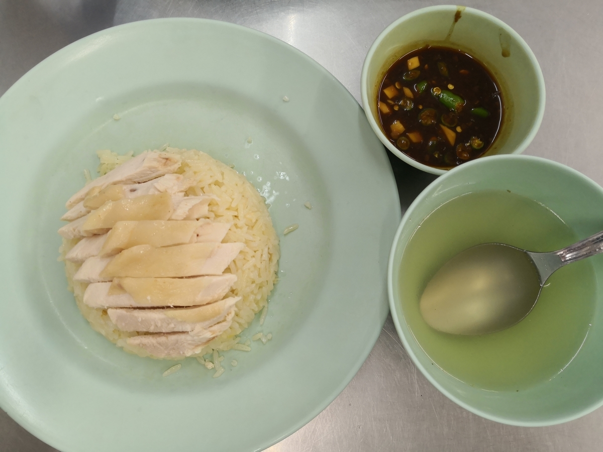 Go-Ang Pratunam Chicken Rice　カオマンガイ
